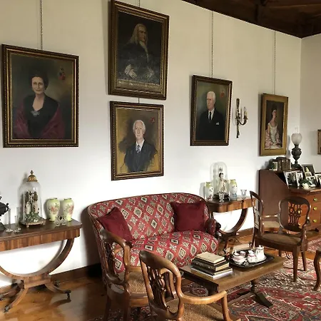 Casa Torres De Oliveira Couette-café Mesão Frio
