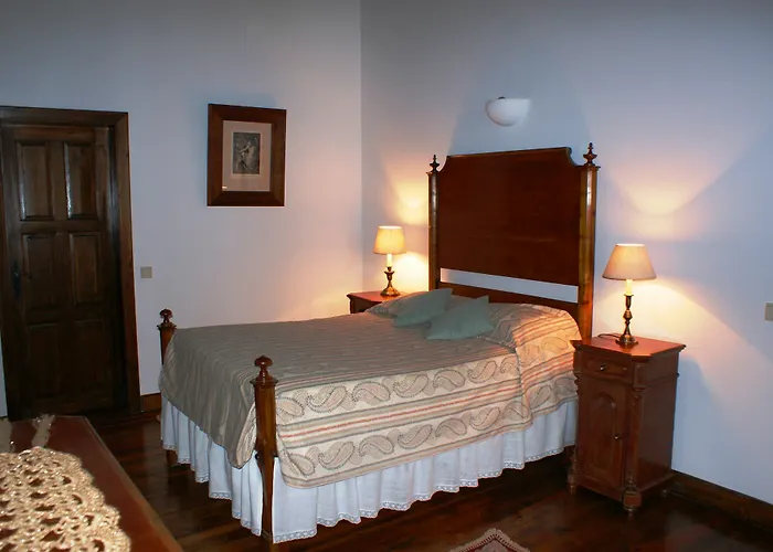 Bed & Breakfast Casa Torres De Oliveira 3*